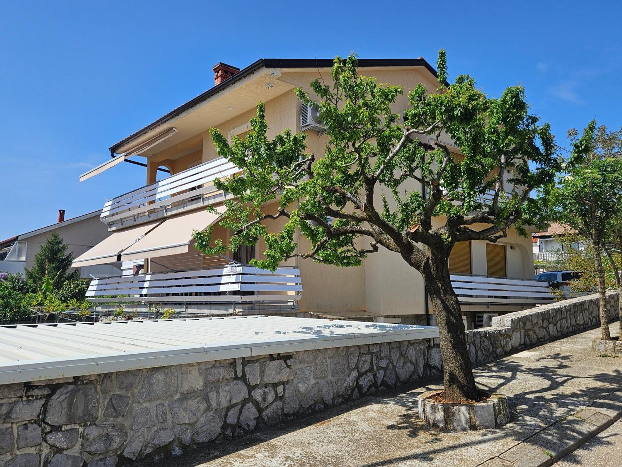 Apartmani Pavlovic Krk Town Exterior foto